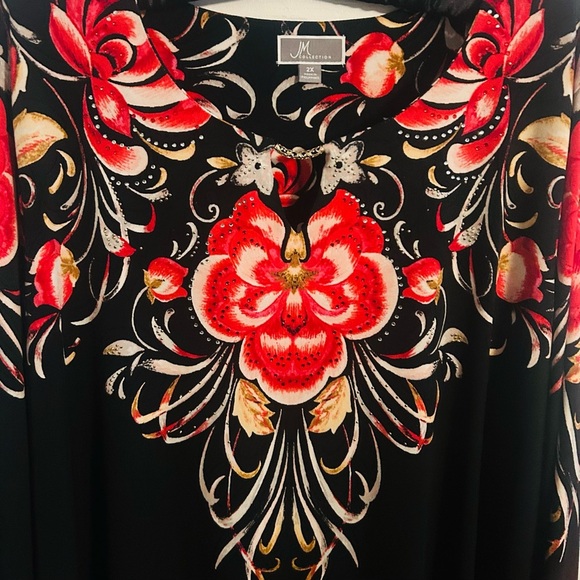 JM Collection Keyhole Neck Flared Tunic 3/4 Sleeve Floral Print w/Rhinestones 2X - Picture 2 of 7